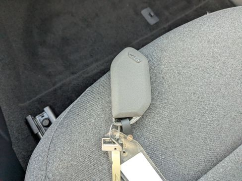 New 2025 Kia K4 EX image 35