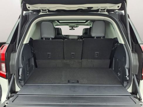 New 2026 Ford Expedition Platinum w/ Driver's Package AWD/4WD image 25