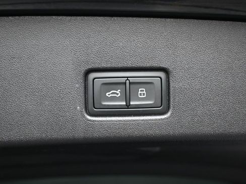 Used 2024 Audi Q4 e-tron Prestige w/ Black Optic Package image 16