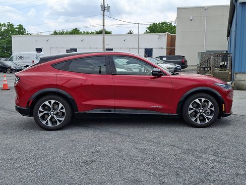 Certified 2021 Ford Mustang Mach-E Premium AWD/4WD image 7