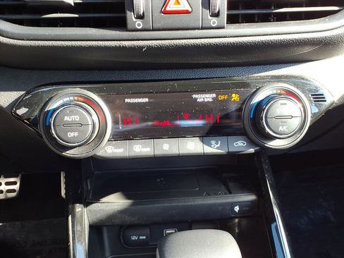 Used 2023 Kia Forte GT-Line w/ GT-Line Premium Package image 24