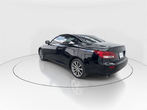 Used 2015 Lexus IS 250C image 6