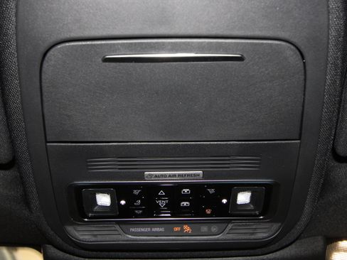 New 2026 Lincoln Navigator Reserve AWD/4WD image 17
