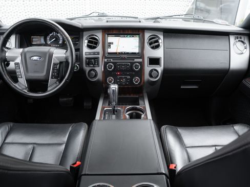 Used 2015 Ford Expedition EL Platinum image 8