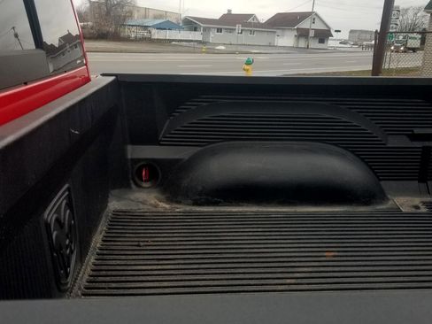 Used 2019 RAM 1500 Classic Warlock image 17