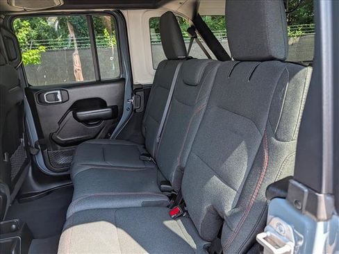 Used 2025 Jeep Wrangler Unlimited Rubicon AWD/4WD image 26
