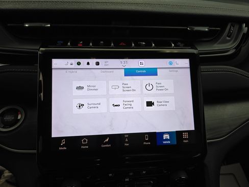 Used 2023 Jeep Grand Cherokee 4WD 4xe w/ Luxury Tech Group II image 31