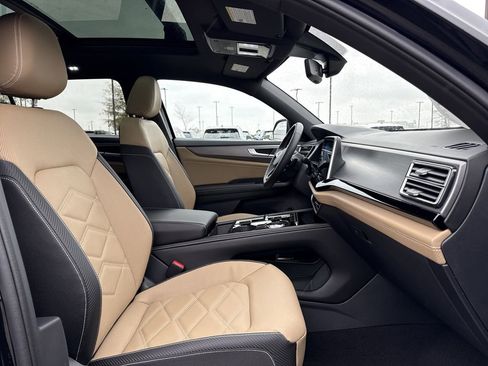 New 2026 Volkswagen Atlas Cross Sport SE image 20