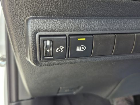 Certified 2025 Toyota Corolla LE w/ Convenience Package image 34