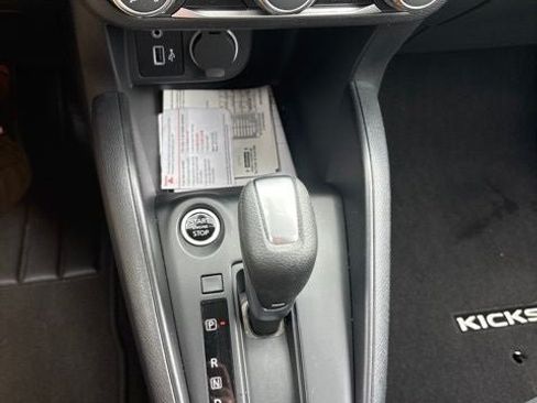 Used 2024 Nissan Kicks S FWD image 15