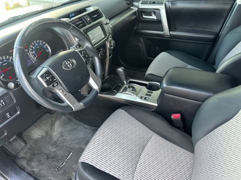 Used 2016 Toyota 4Runner SR5 image 9