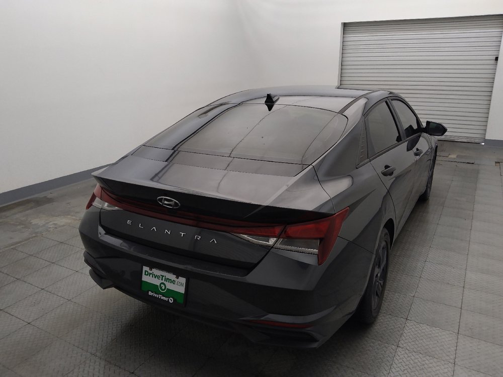 Used 2021 Hyundai Elantra SEL w/ Convenience Package FWD image 7