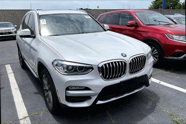 Used 2018 BMW X3 xDrive30i AWD/4WD image 1