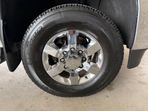 Used 2019 GMC Sierra 2500 SLT w/ Duramax Plus Package AWD/4WD image 59