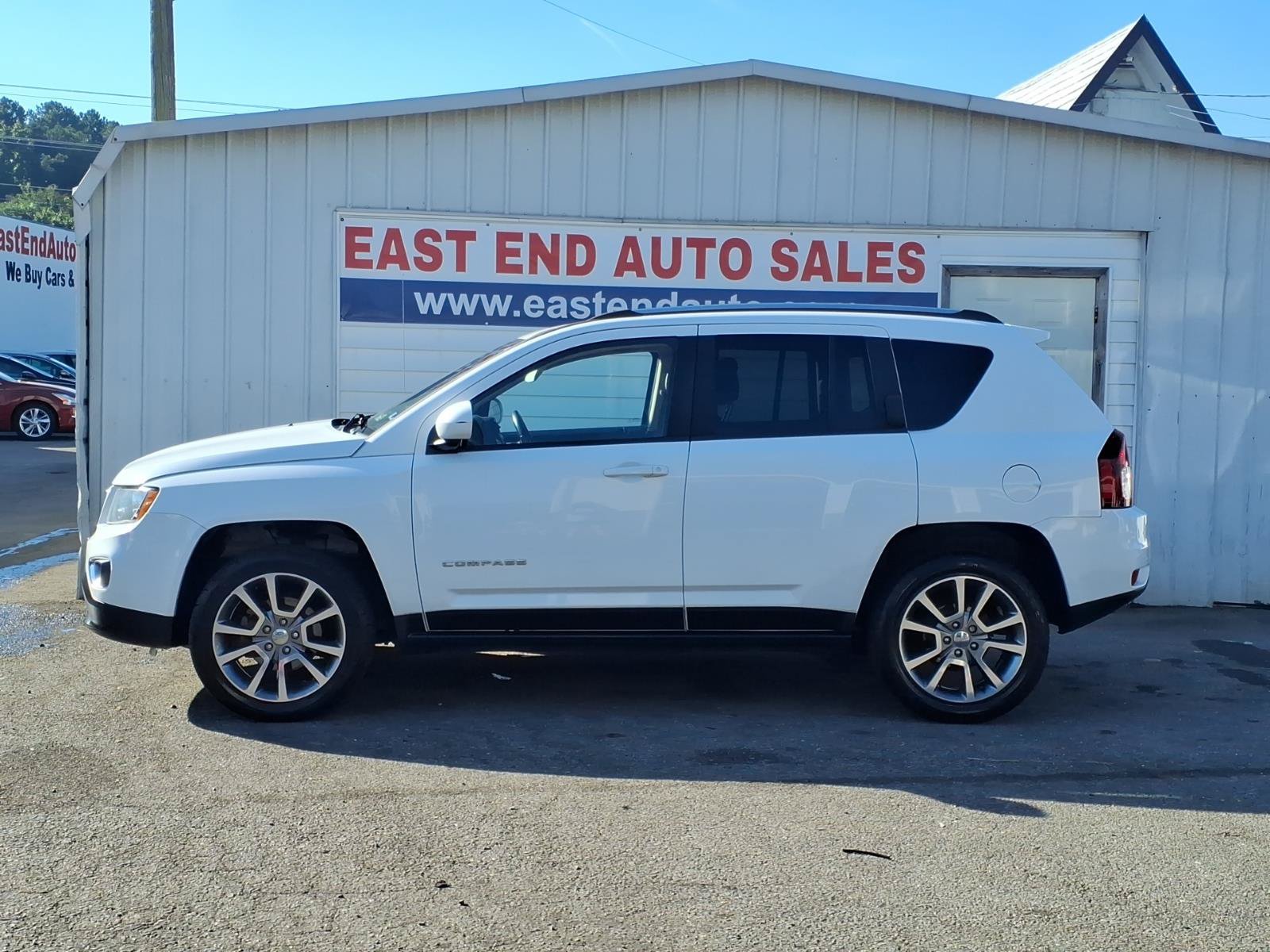 Used 2016 Jeep Compass High Altitude AWD/4WD image 2