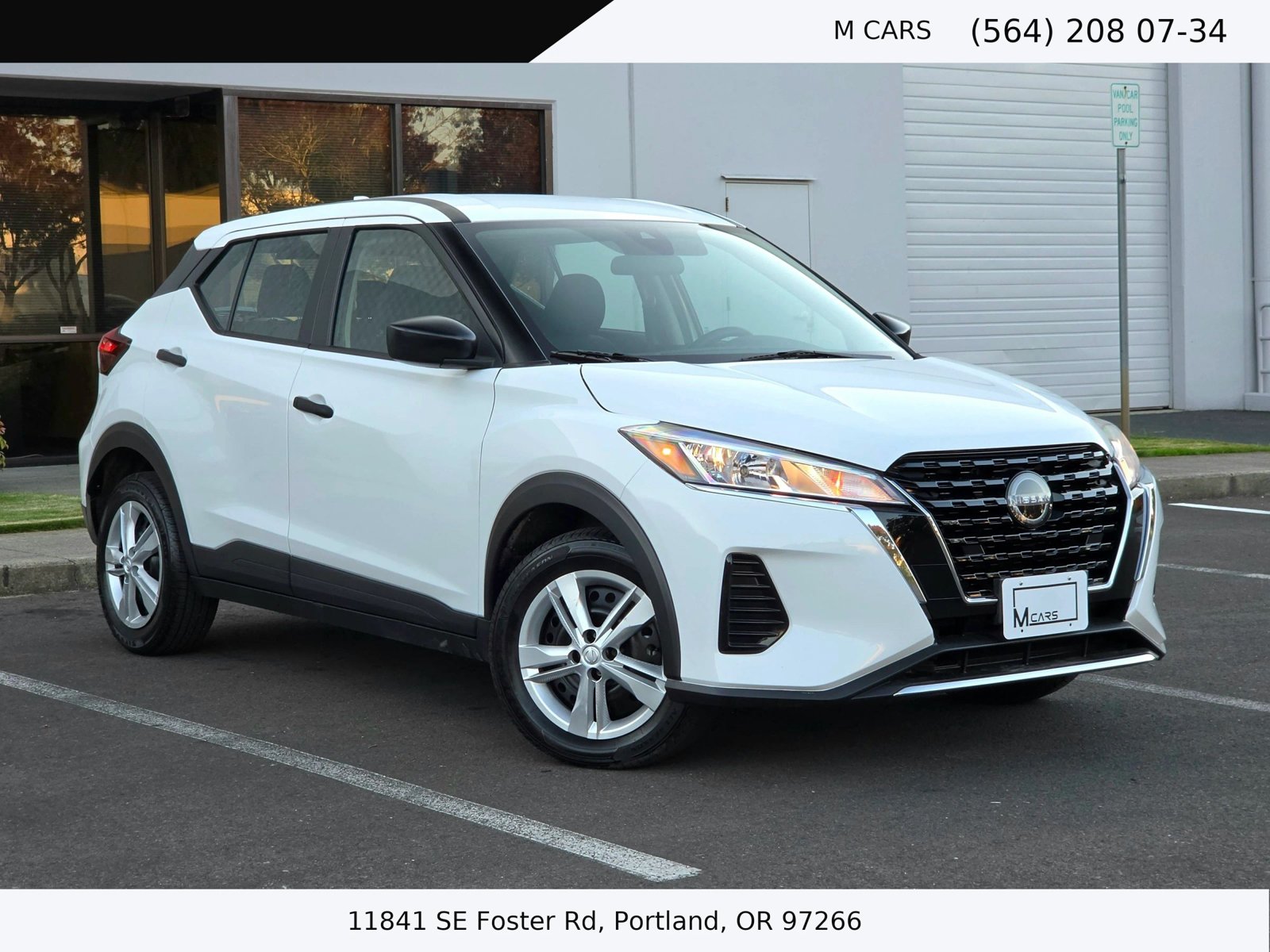 Used 2023 Nissan Kicks S FWD image 4