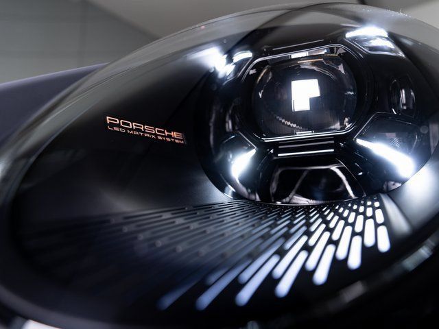 Certified 2023 Porsche 911 Turbo AWD/4WD image 36