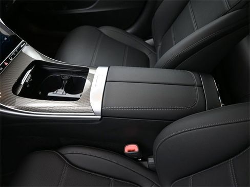 New 2026 Mercedes-Benz C 300 Sedan image 9