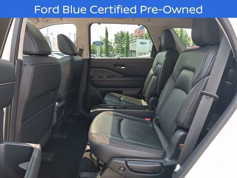 Used 2022 Nissan Pathfinder SL w/ SL Premium Package AWD/4WD image 12