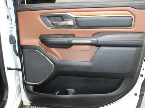 Used 2020 RAM 1500 Limited AWD/4WD image 35