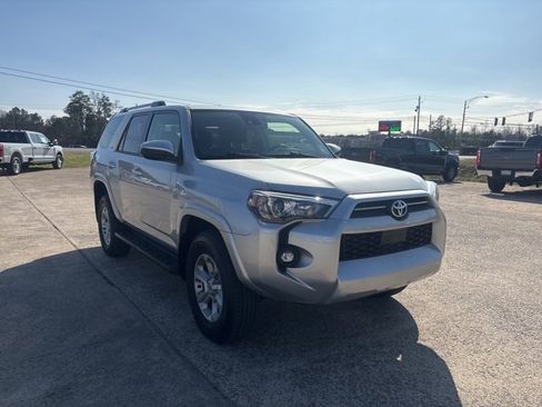 Used 2023 Toyota 4Runner SR5 image 2