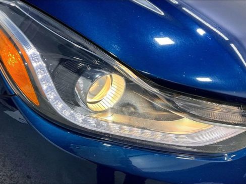 Used 2019 Chevrolet Trax LT w/ Driver Confidence Package image 30