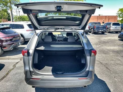 Used 2025 Toyota RAV4 XLE FWD image 21