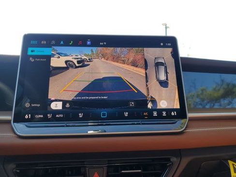 New 2026 Volkswagen Tiguan SEL R-Line image 24