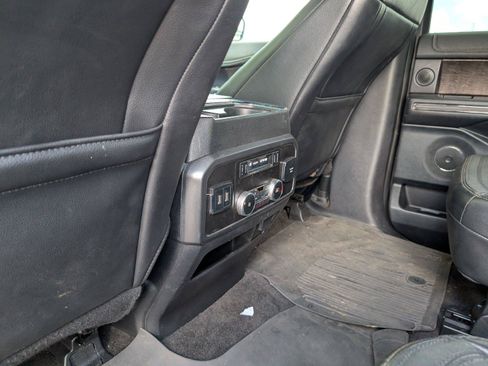 Used 2020 Ford Expedition Limited w/ Equipment Group 301A AWD/4WD image 33
