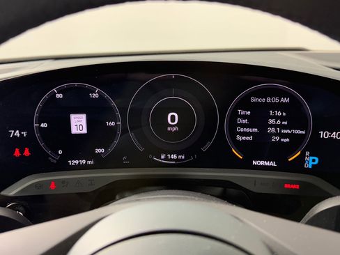 Used 2022 Porsche Taycan image 29