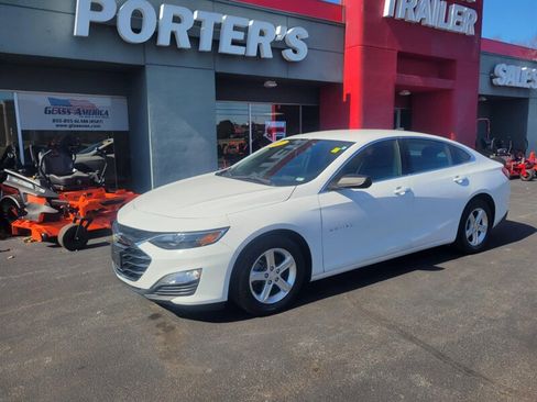 Used 2020 Chevrolet Malibu LS image 1