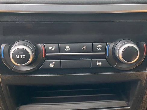 Used 2018 BMW X5 xDrive40e AWD/4WD image 23