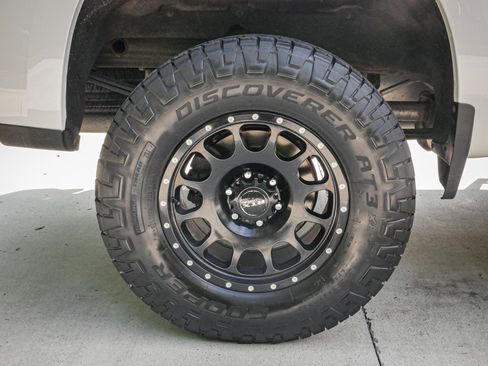 Used 2020 Chevrolet Silverado 1500 LT Trail Boss image 13