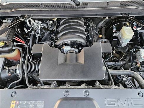 Used 2020 GMC Yukon SLT image 24