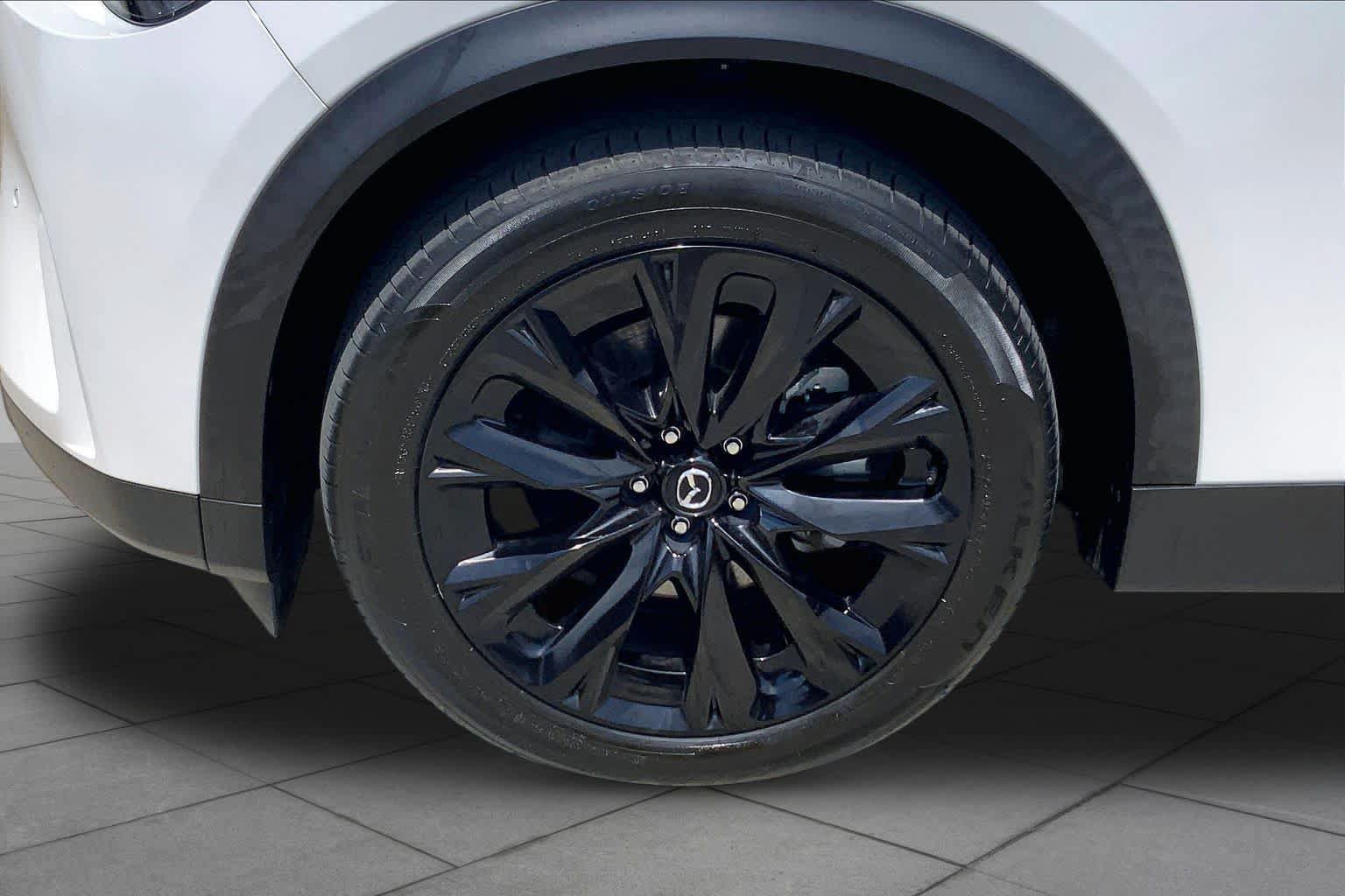 Certified 2025 MAZDA CX-90 Plug-In Hybrid w/Premium Sport AWD/4WD image 11