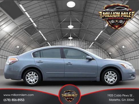 Used 2012 Nissan Altima 2.5 S FWD image 7