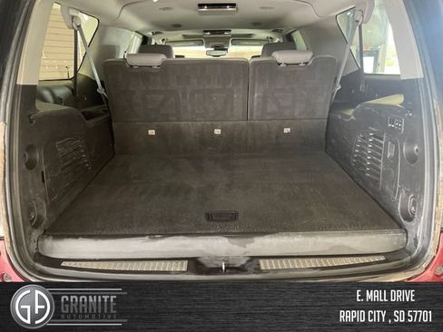 Used 2020 Chevrolet Suburban LT AWD/4WD image 29