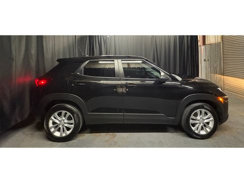 Used 2023 Chevrolet TrailBlazer LS FWD image 4