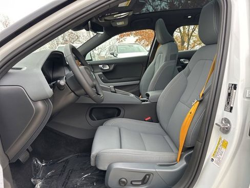 Used 2023 Polestar Polestar 2 w/ Pilot Pack image 15