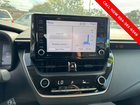 Used 2022 Toyota Corolla LE image 13