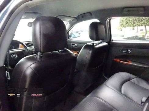 Used 2006 Buick LaCrosse CXL w/ Chrome Appearance Package image 19