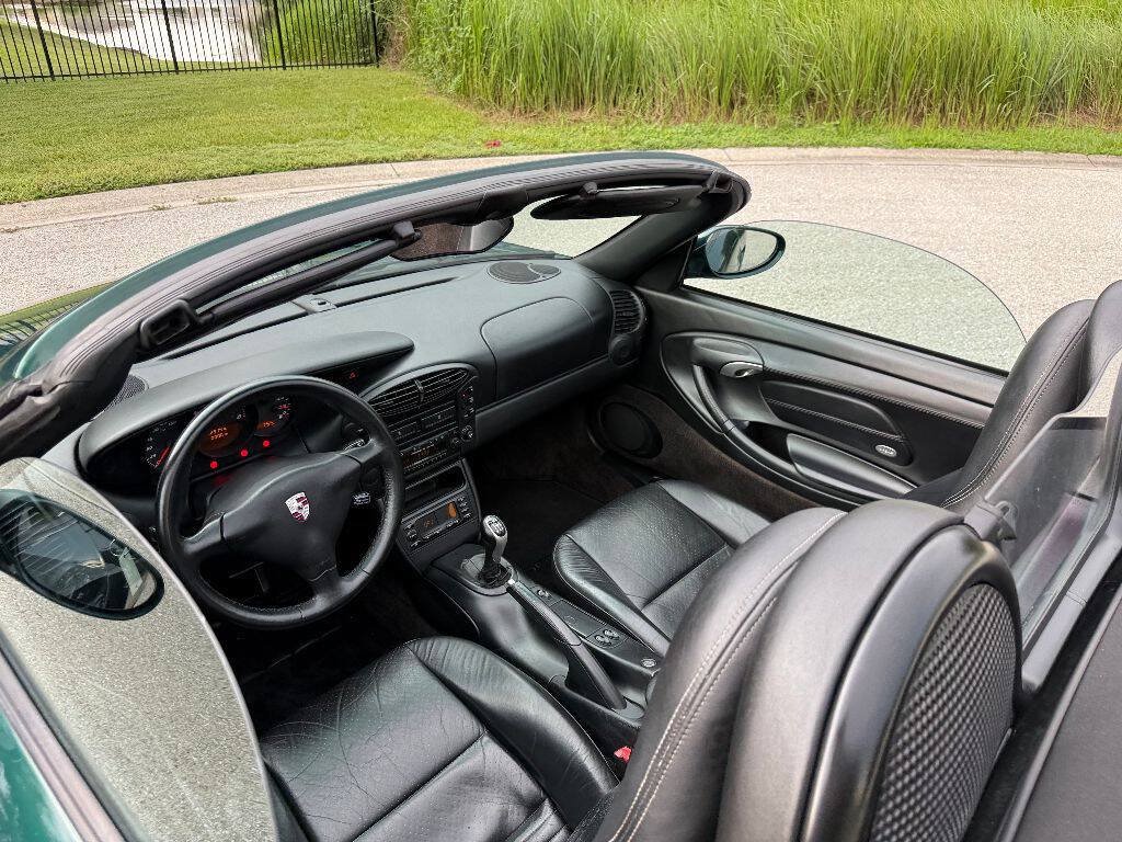 Used 2001 Porsche Boxster RWD image 38