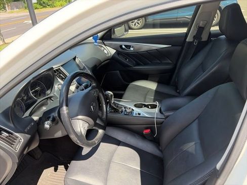 Used 2015 INFINITI Q50 Premium w/ Navigation Package AWD/4WD image 2