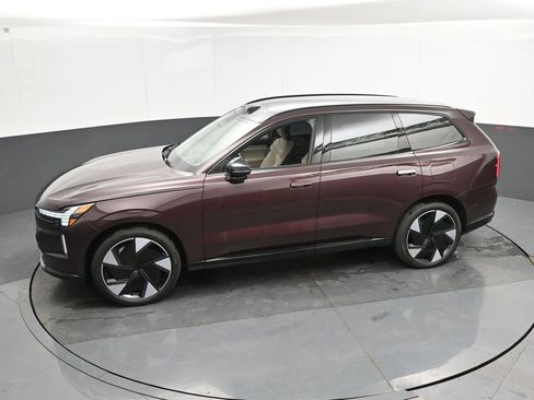 New 2025 Volvo EX90 Ultra AWD/4WD image 36