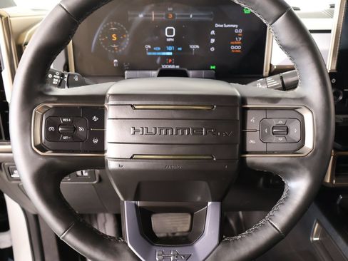 Used 2025 GMC Hummer EV 3X AWD/4WD image 3