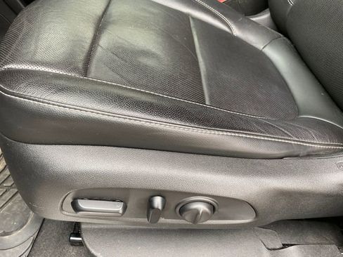 Used 2020 GMC Acadia SLT w/ Premium Package image 18