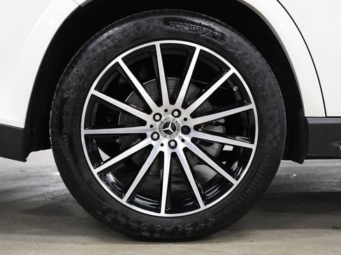 Used 2023 Mercedes-Benz GLS 450 4MATIC image 40