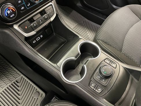 Certified 2022 GMC Terrain SLE w/ Driver Convenience Package image 31