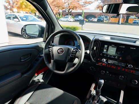 New 2026 Nissan Frontier PRO-4X w/ Pro-4x Convenience Package image 11