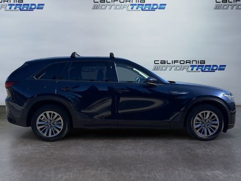 Used 2024 MAZDA CX-90 Plug-In Hybrid w/ Preferred image 4